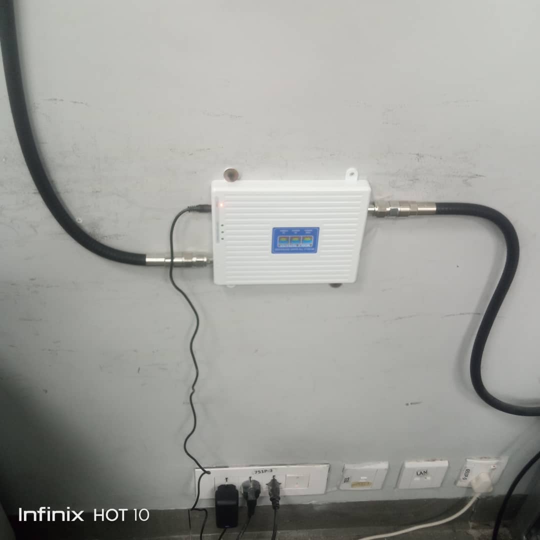 Data Center Networking